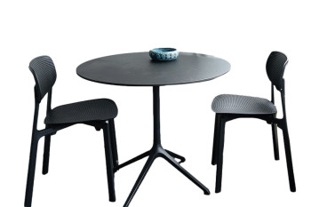 Elephant Black Round Table & Colander Chairs