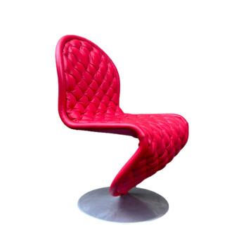 Red Tufted 123 Chairs by Verner Panton