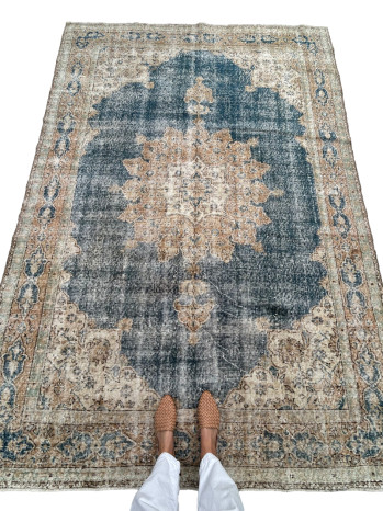 Gia Area Rug