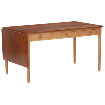 Hans J Wegner AT 305 Desk in Oak and Teak