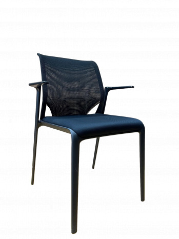 MedaSlim Chair with Armrests