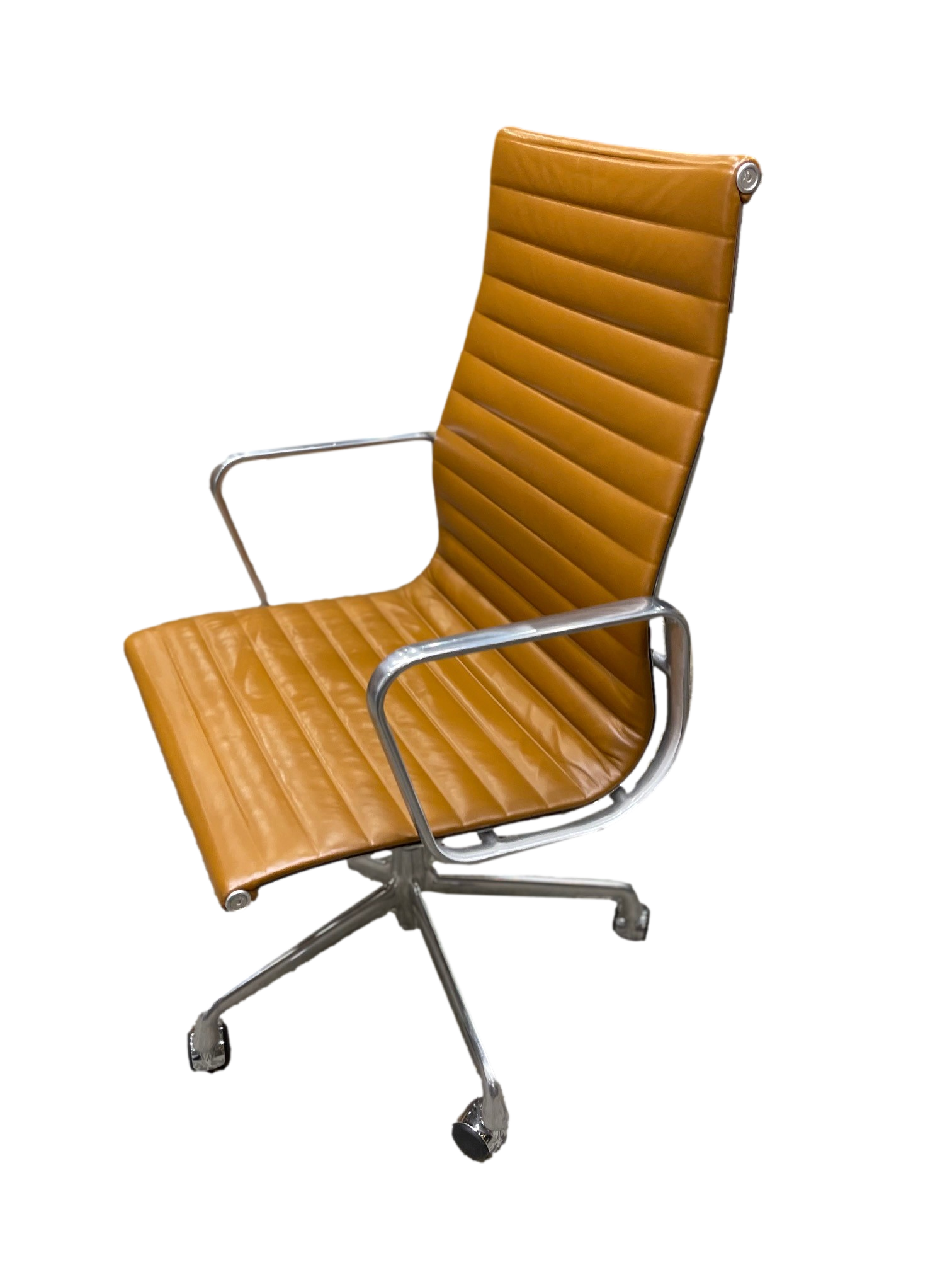 Eames EA337 Aluminum Group Executive Chair in Tan