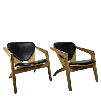 A Pair of Hans Wegner GE460 Butterfly Chairs