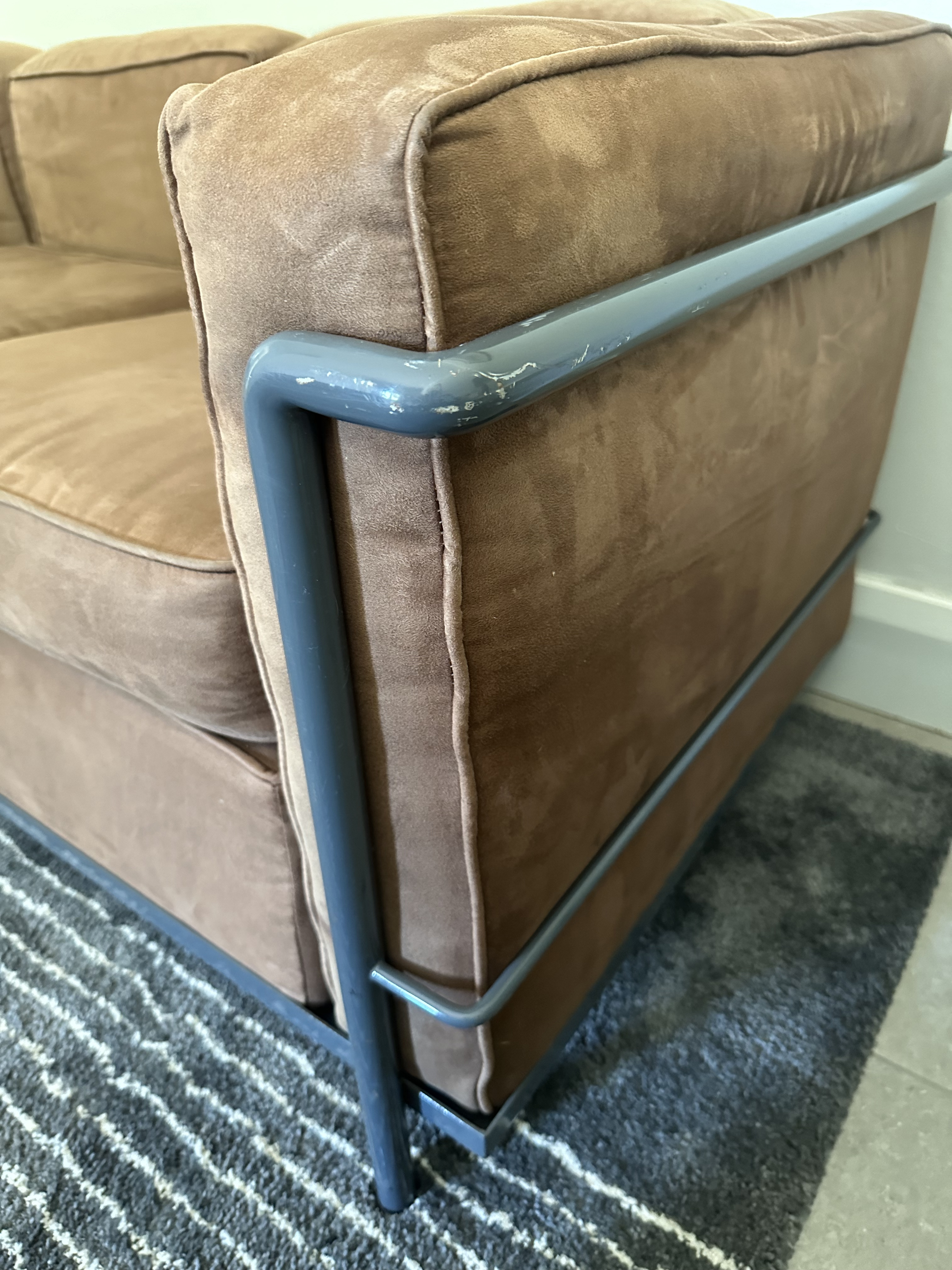 Pre-owned & Refurbished CASSINA - LC 2 Fauteuil Grand Pre-owned & Refurbished CASSINA - LC 2 Fauteuil Grand